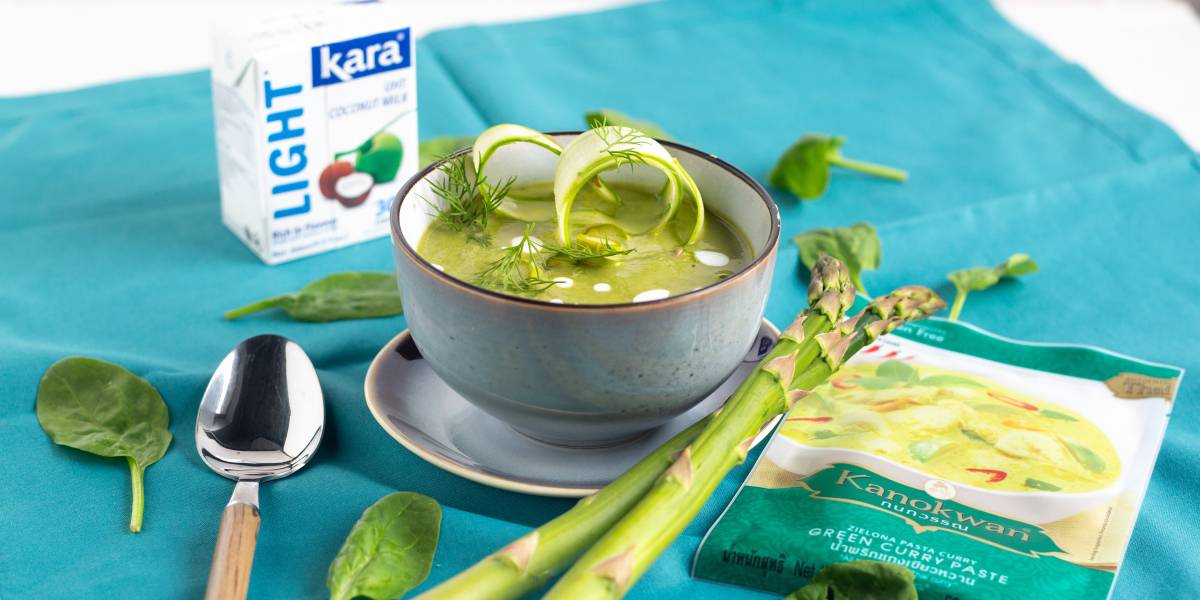 Zupa krem ze szparagów z zielonym curry House of Asia