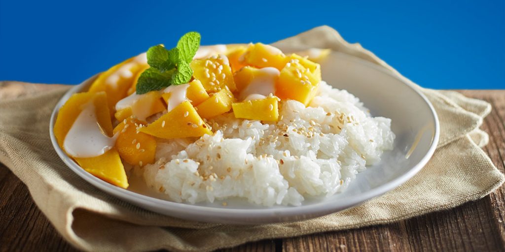 Ryż z żółtym jackfruitem i kremem kokosowym