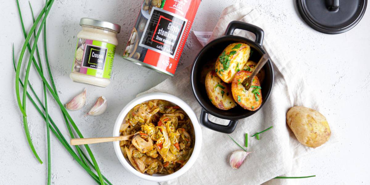 Młoda kapusta z grzybami słomkowymi House of Asia