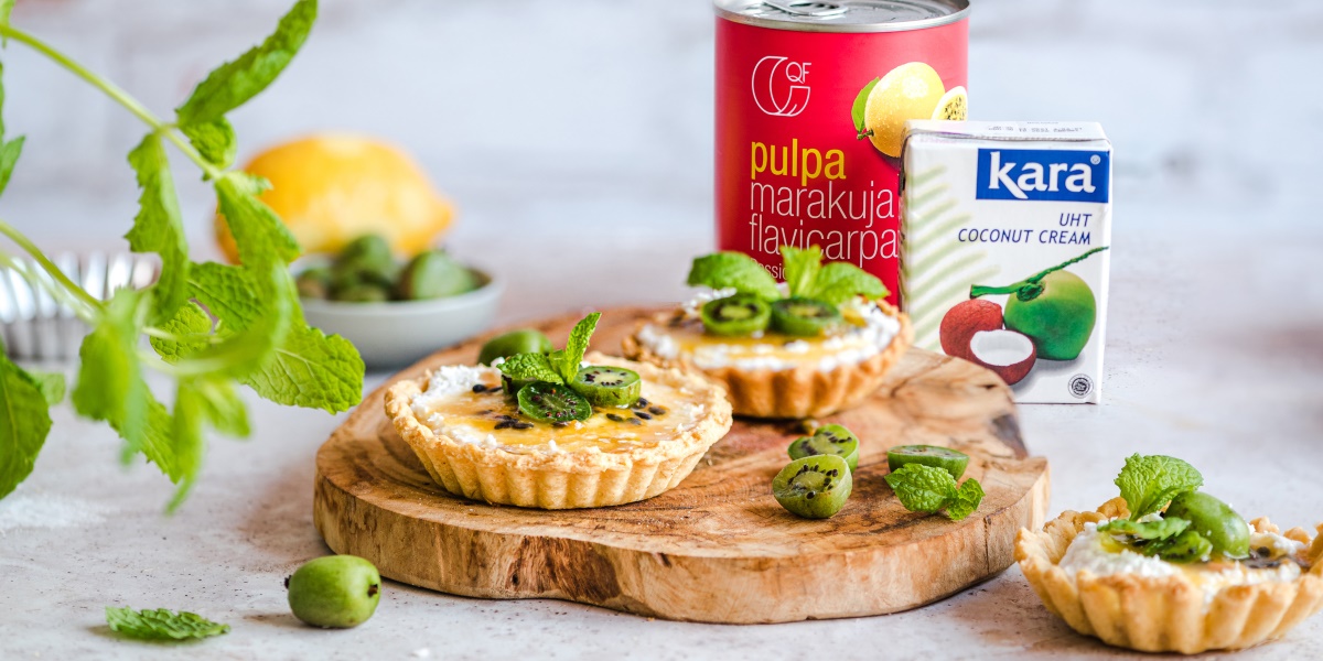 Tartaletki z kremem kokosowym i pulpą z marakui Flymetothespoon