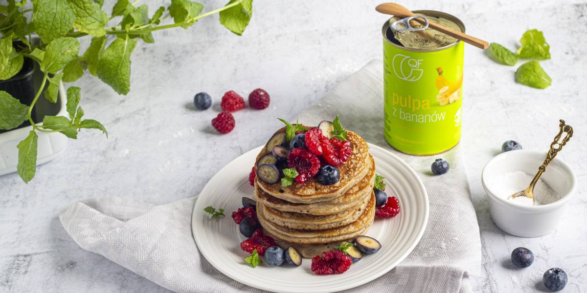 Bananowe pancakes z owocami Quality Food