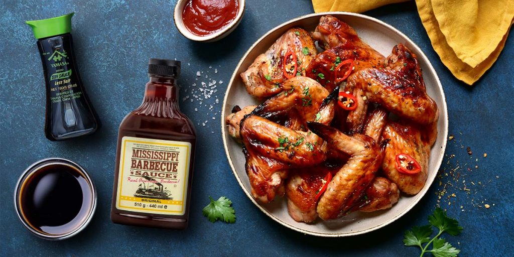 Skrzydełka marynowane w sosie sojowym Yamasa i BBQ