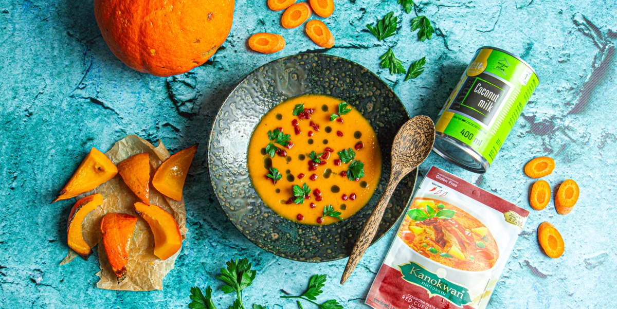 Zupa dyniowa z czerwonym curry i chorizo Kankowan