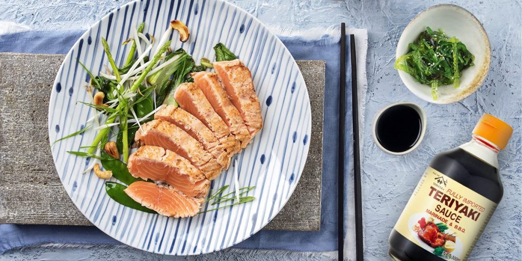 Tataki z łososia z sosem sojowym Yamasa