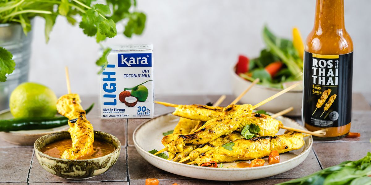 Kurczak satay w sosie orzechowym Ros Thai Thai