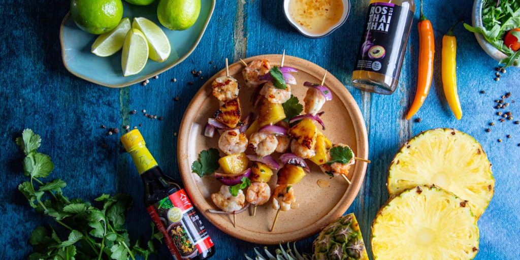 Grillowane krewetki z ananasem w sosie śliwkowym Ros Thai Thai