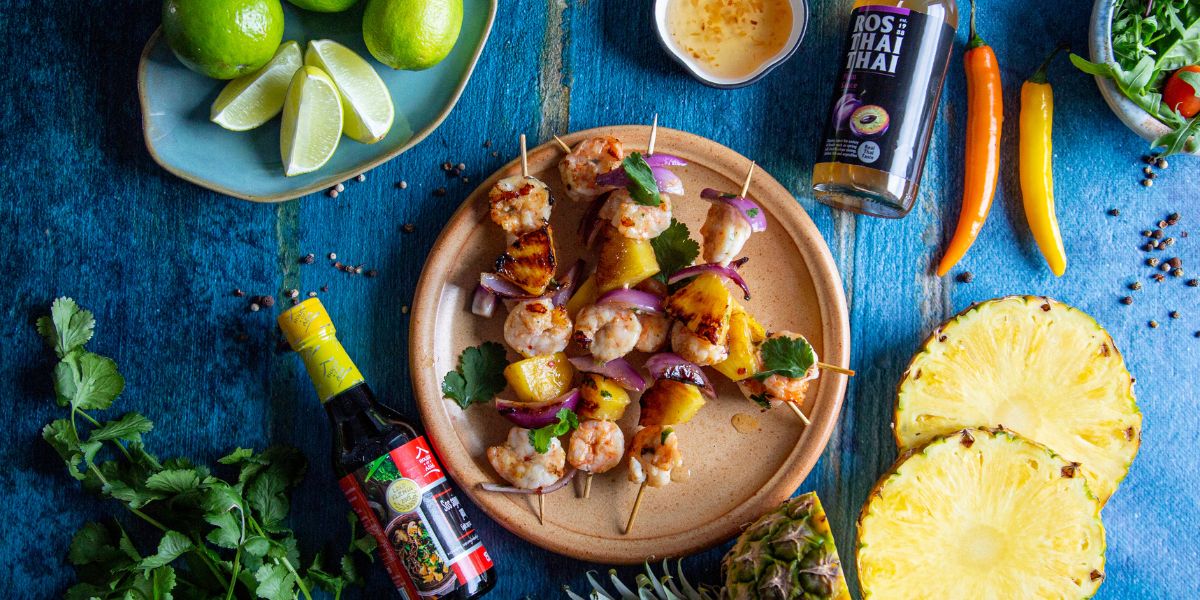 Grillowane krewetki z ananasem w sosie śliwkowym Ros Thai Thai