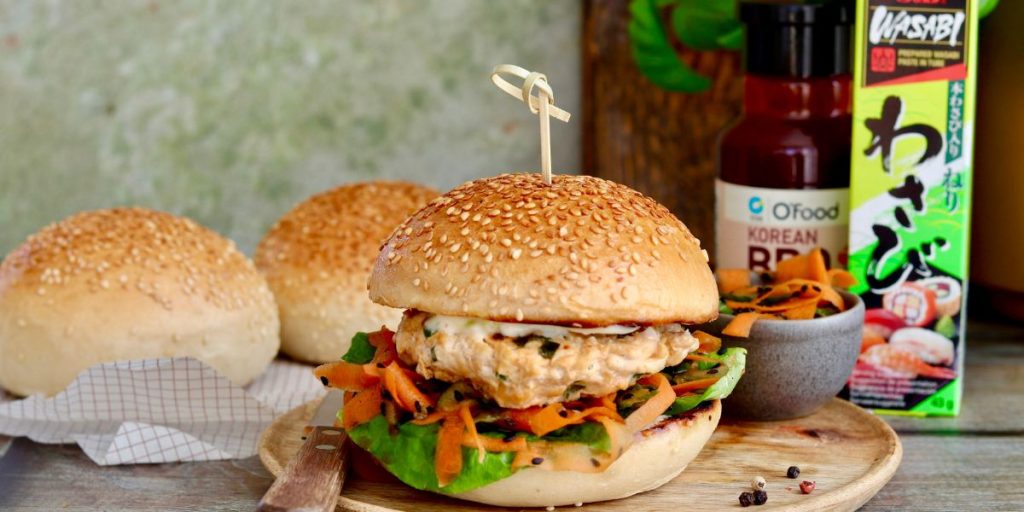 Fit burger z sosem gochujang bulgogi O'Food Jak ja Lubię jeść
