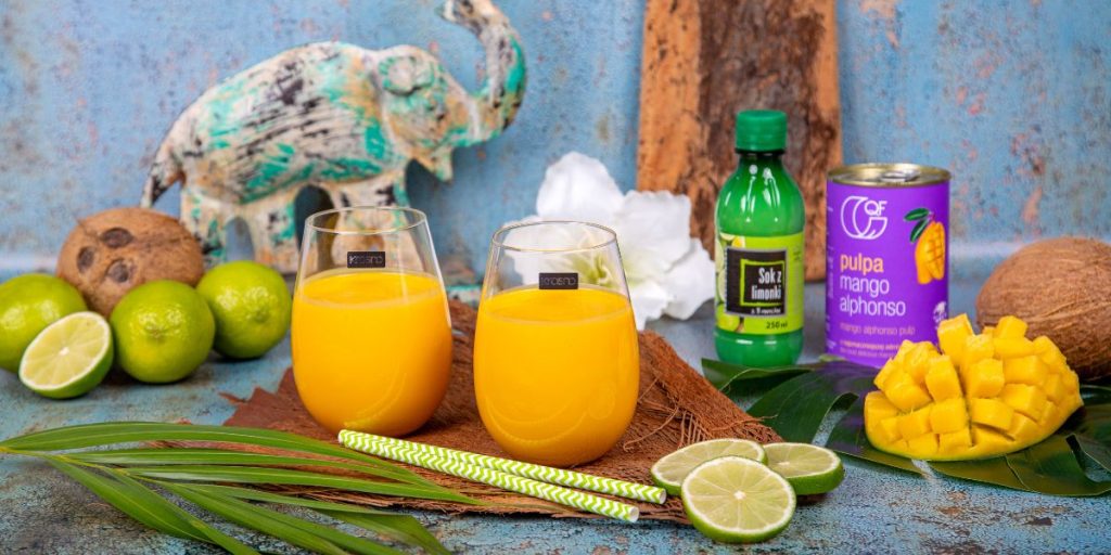 Mango lassi z wodą kokosową i sokiem limonki QF