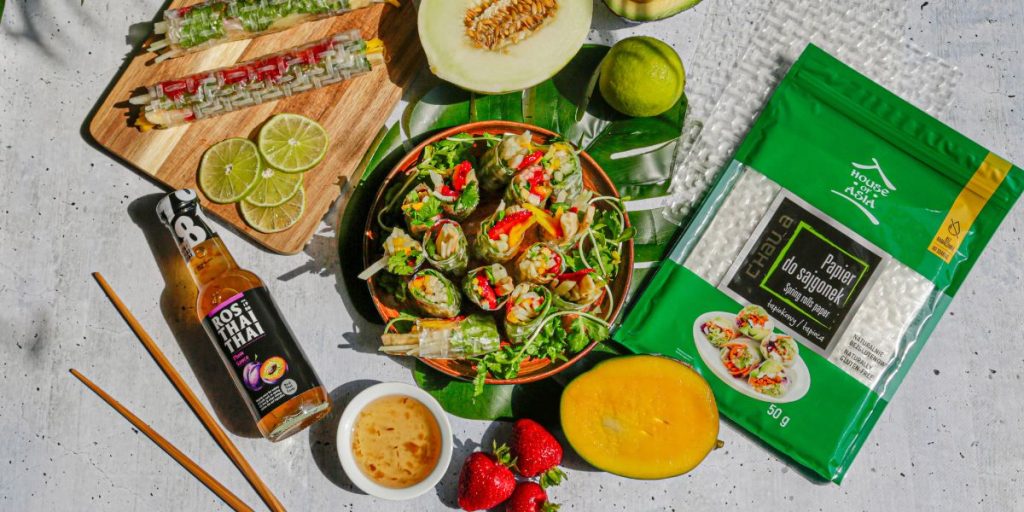 Spring rolls z owocami i sosem śliwkowym Ros Thai Thai
