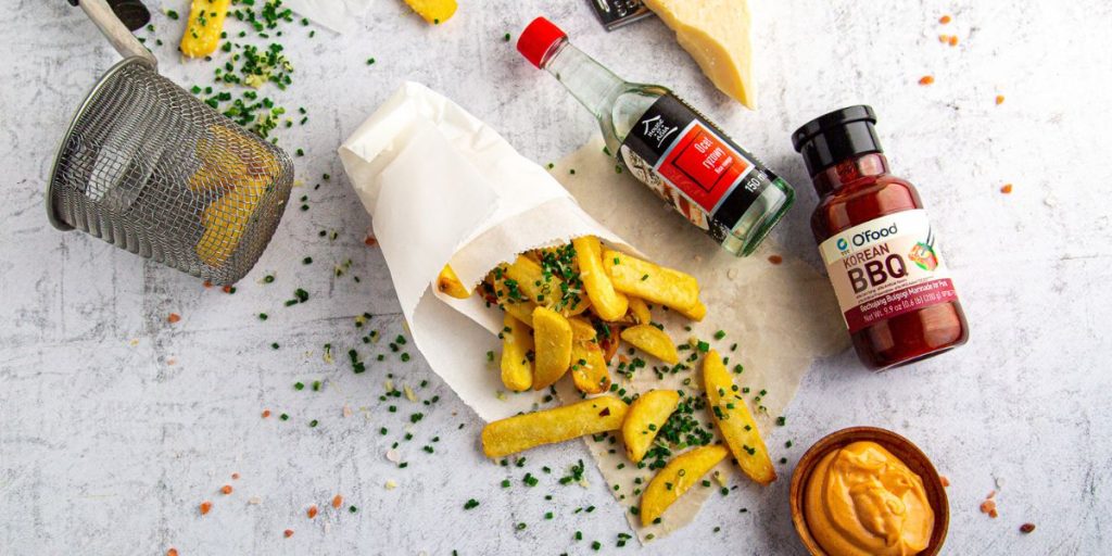 Frytki a’la belgijskie z sosem gochujang bulgogi O'Food