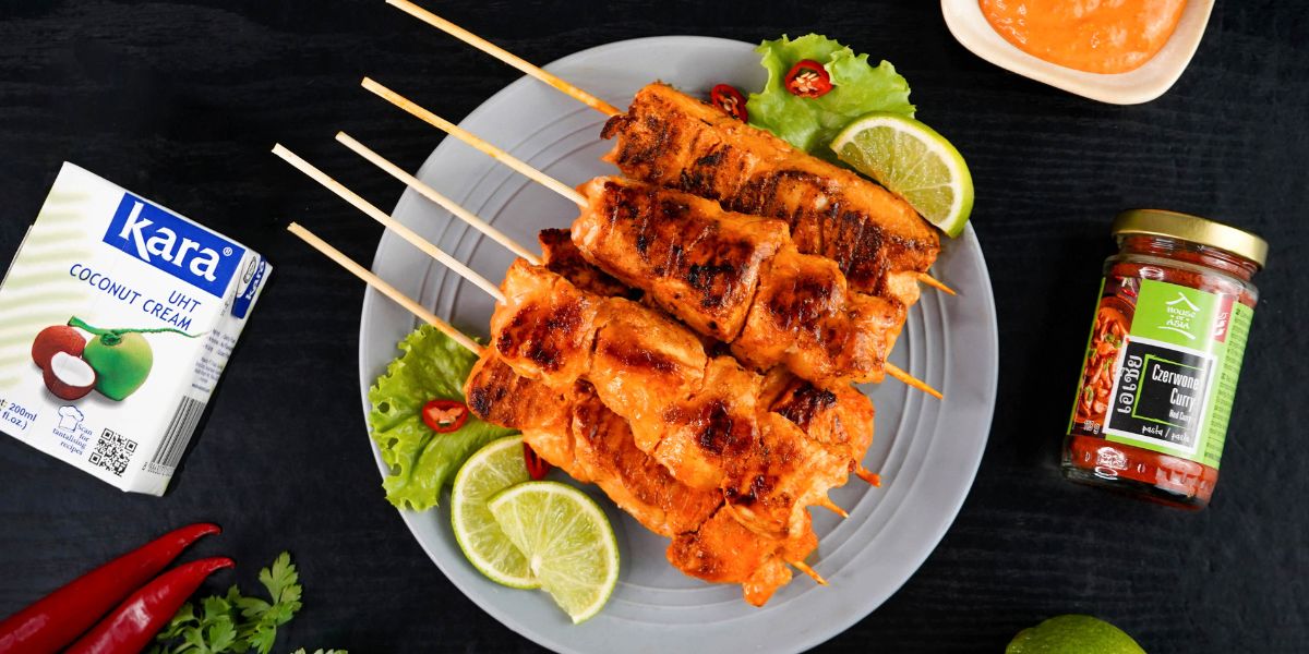 Soczysty kurczak z grilla po tajsku w mleczu kokosowym Kara Wantabite