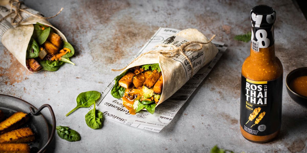 Burrito z orzechowym sosem Satay Ros Thai Thai