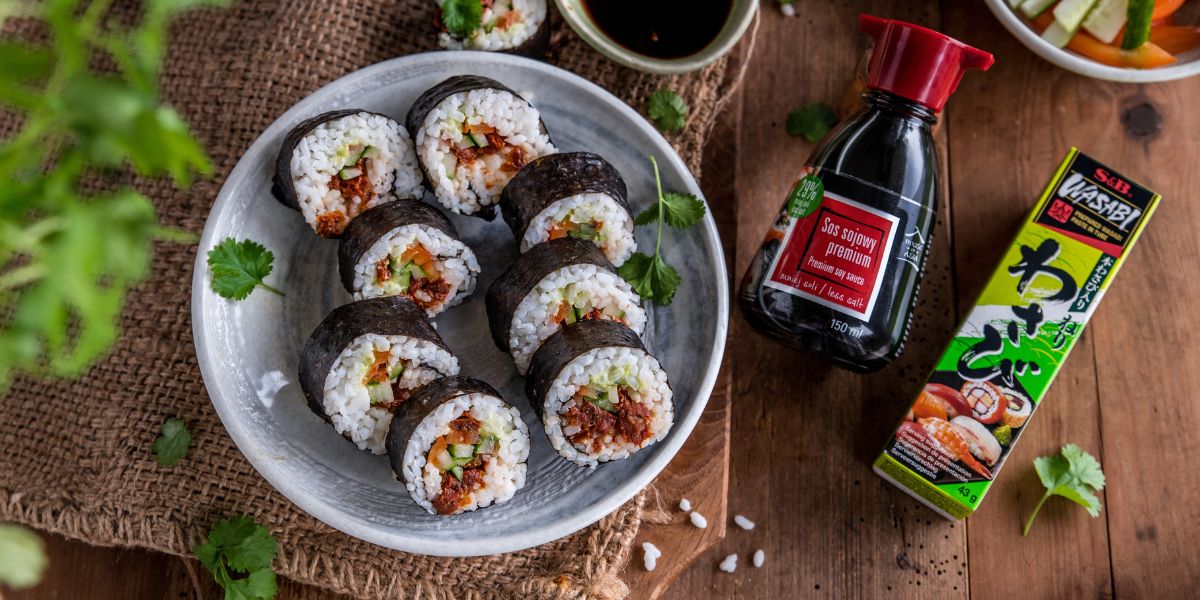 Sushi z suszonymi pomidorami i papryką S&B