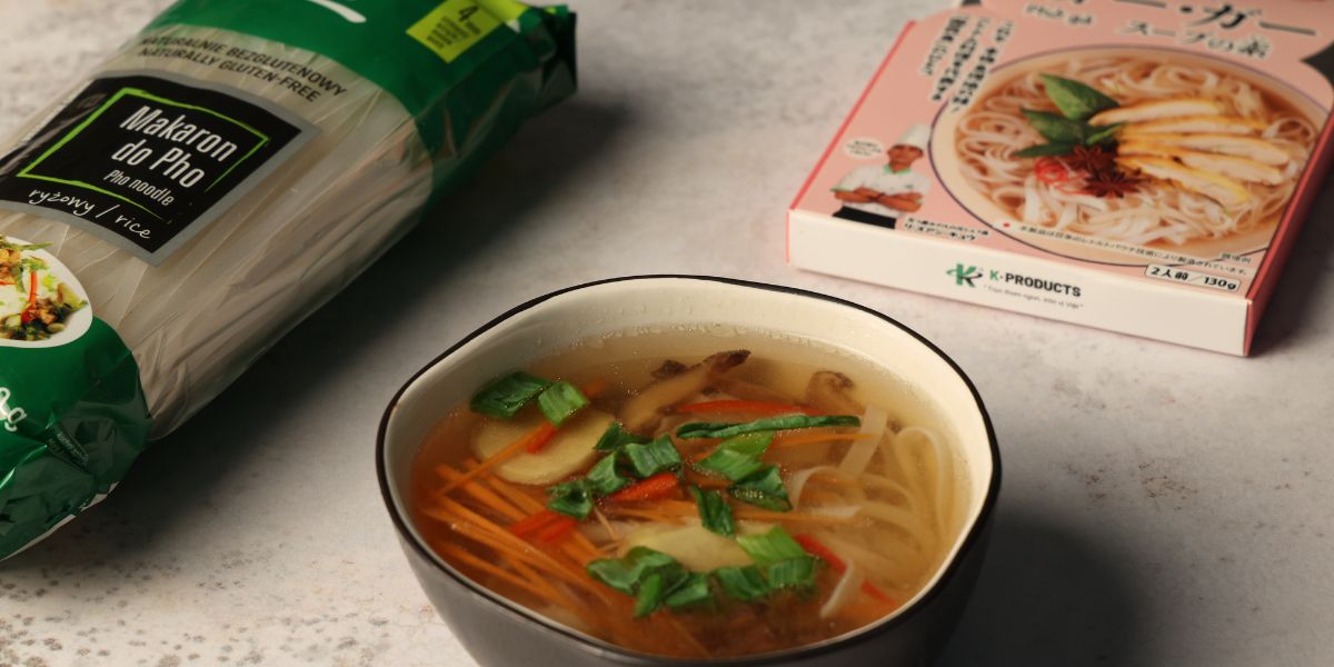 Zupa pho z kurczakiem