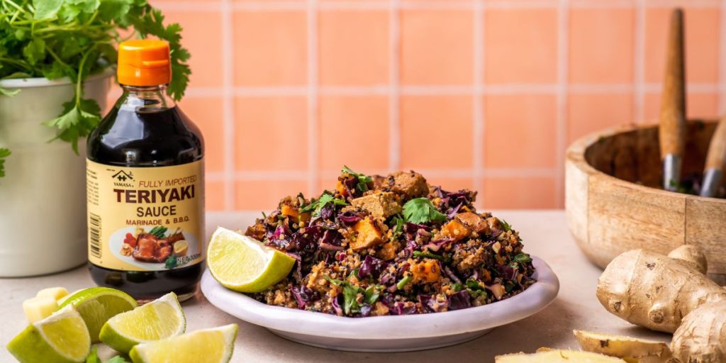 Sałatka z pieczonej quinoi w sosie teryiaki Decare