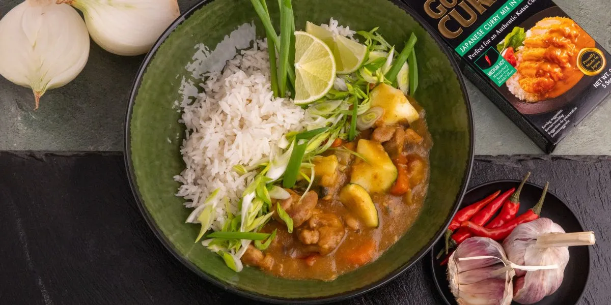 Złote Curry z kurczakiem decare